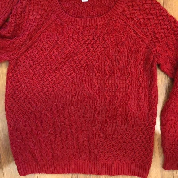 Mossimo sweater with cables and sparkle threads - Picture 2 of 6